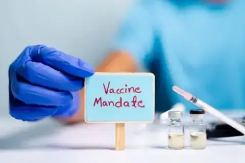 15 325.vaccine mandate.jpg